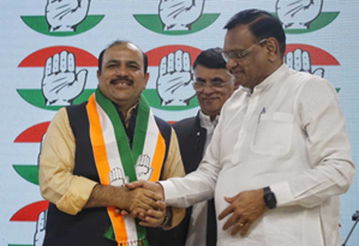 लोकसभा चुनाव से पहले दानिश अली ने थामा कांग्रेस का दामन लोकसभा चुनाव से पहले दानिश अली ने थामा कांग्रेस का दामन